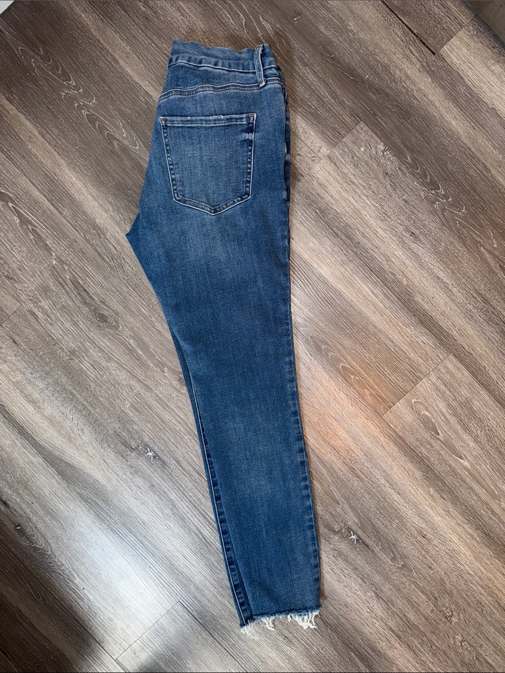 Express Skinny Mid Rise Ultra Hyper Stretch FlexX Jeans. Medium 6/8/10